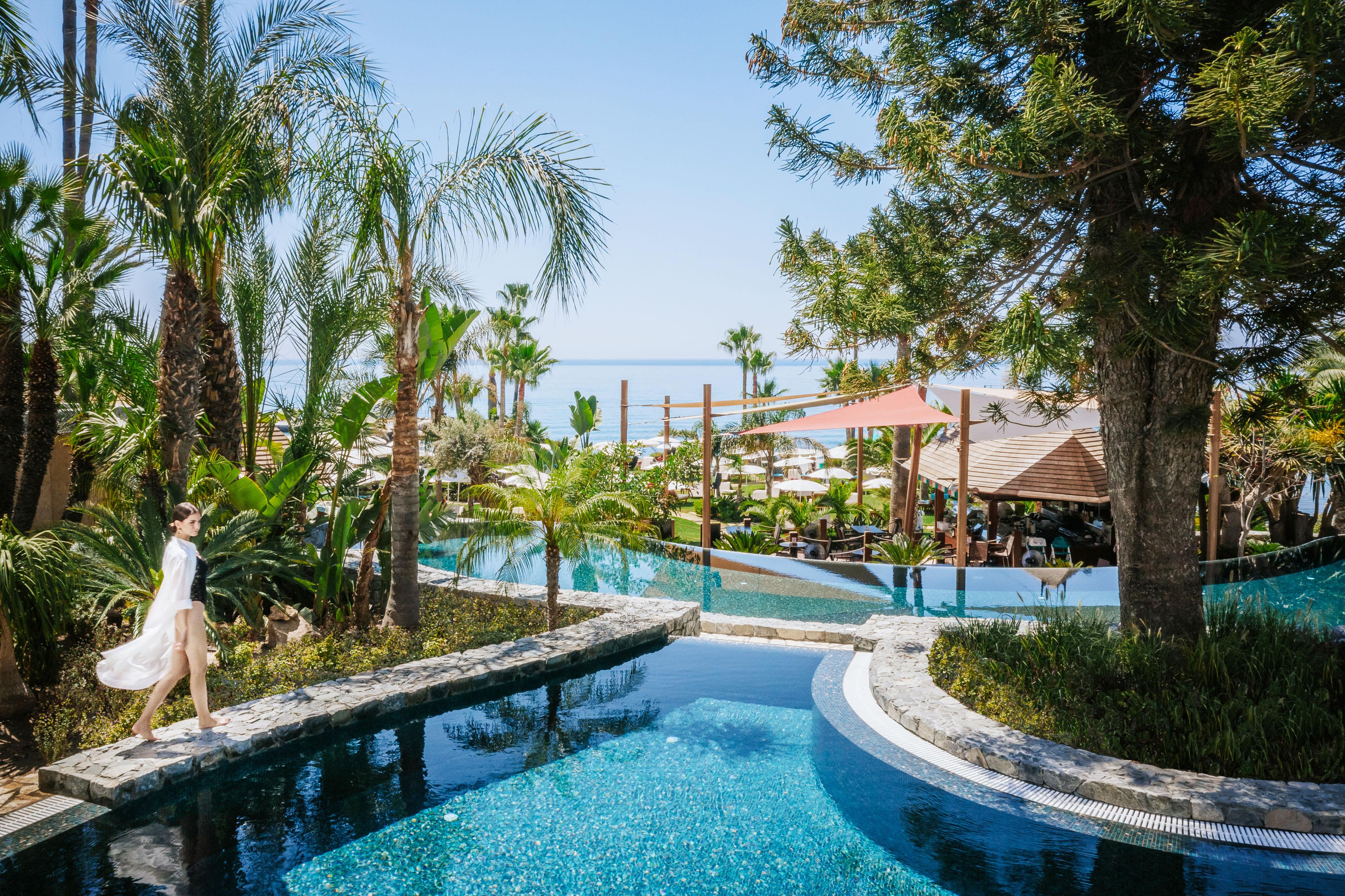 Amathus Beach Hotel Limassol Exterior photo
